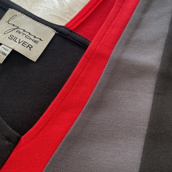 Color Block Knit Top NWT - Picture 8 of 10